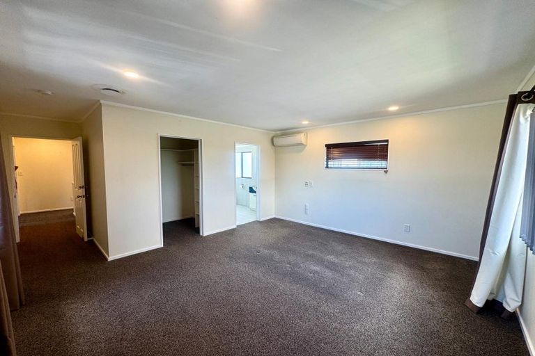 Photo of property in 24a Reeves Road, Pakuranga, Auckland, 2010