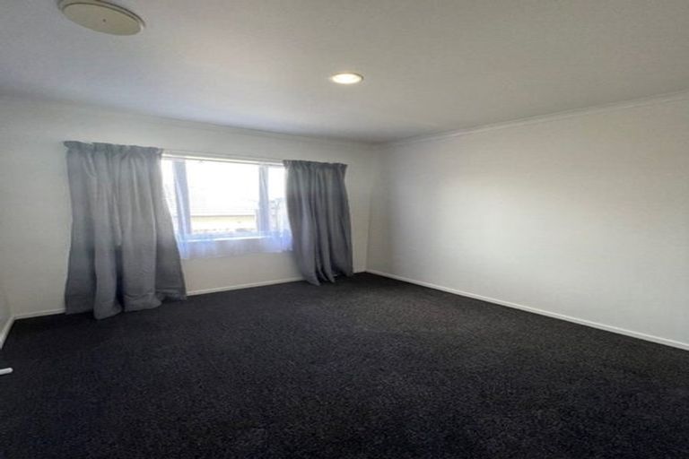 Photo of property in 44 Senator Drive, Manurewa, Auckland, 2105