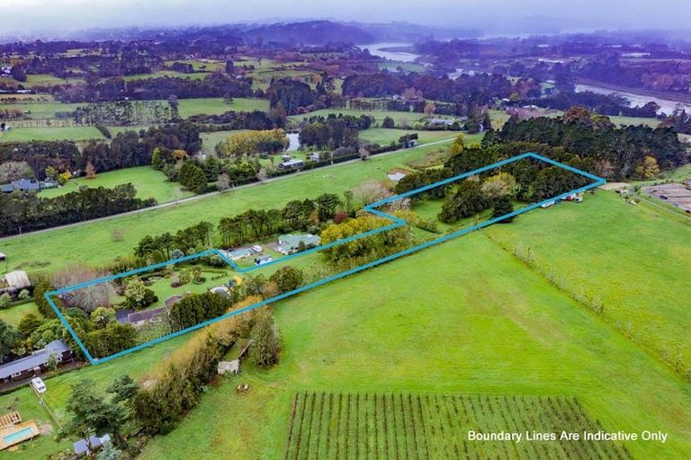 Photo of property in 1403 Coatesville-riverhead Highway, Kumeu, 0892