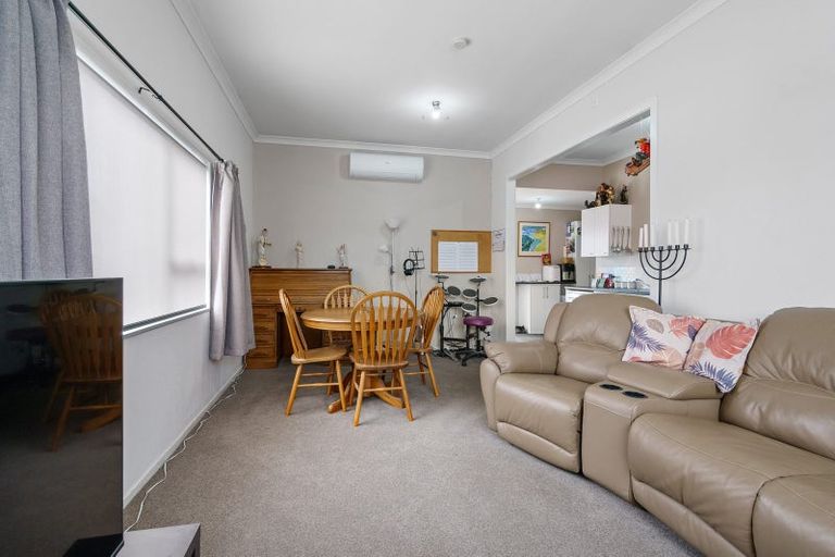 Photo of property in 24 Burns Street, Leamington, Cambridge, 3432