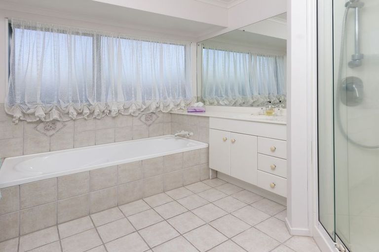 Photo of property in 5 Inagh Close, Dannemora, Auckland, 2016