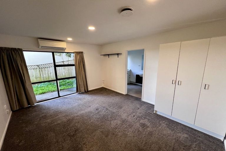 Photo of property in 1/3 Albany Highway, Unsworth Heights, Auckland, 0632