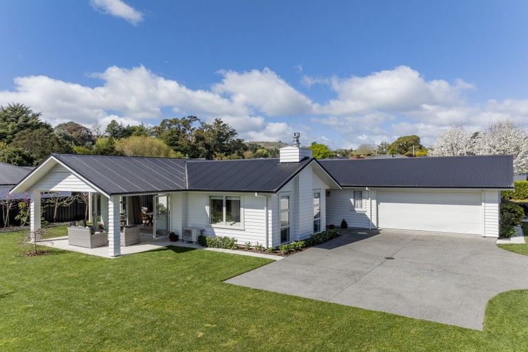 Photo of property in 11 Margaret Avenue, Havelock North, 4130