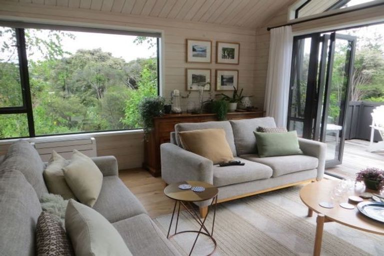 Photo of property in 24 Green Road, Matakana, Warkworth, 0985