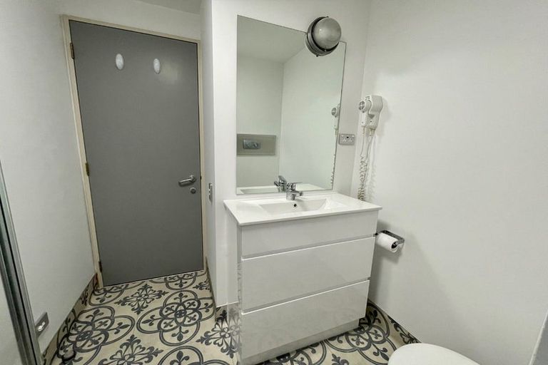 Photo of property in St Pauls Apartments, 99/43 Mulgrave Street, Thorndon, Wellington, 6011