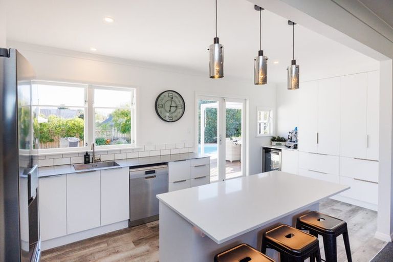 Photo of property in 30 Lincoln Terrace, Hokowhitu, Palmerston North, 4410