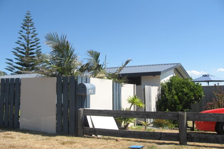 Photo of property in 690 Pukehina Parade, Pukehina, Te Puke, 3189