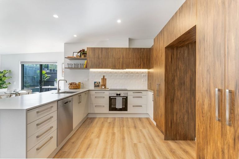 Photo of property in 5 Lynette Place, Pauanui, 3579