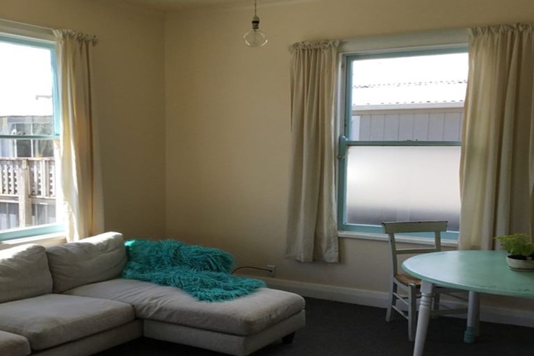 Photo of property in 17 Wilton Street, Levin, 5510