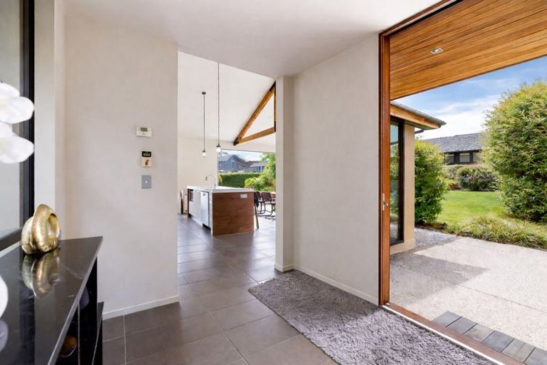Photo of property in 5 Glengarry Court, Jacks Point, Queenstown, 9371