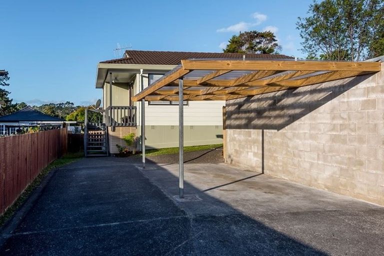 Photo of property in 2/239 Waitemata Drive, Ranui, Auckland, 0612