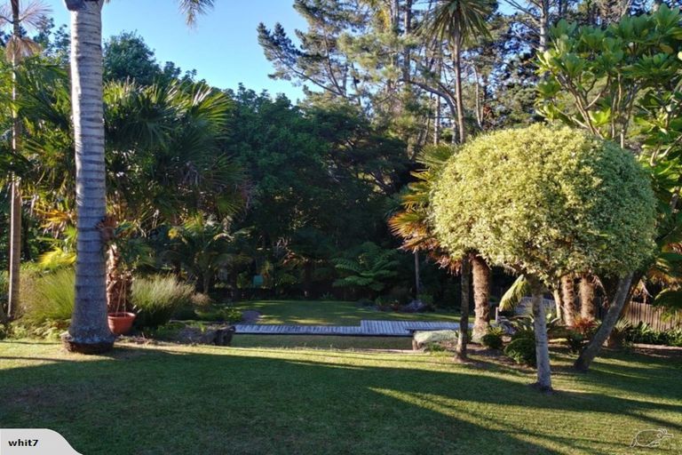 Photo of property in 25 Mcclintock Road, Massey, Auckland, 0614
