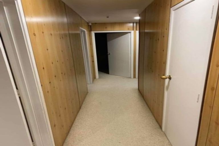 Photo of property in 2 Cranberry Place, Bucklands Beach, Auckland, 2012