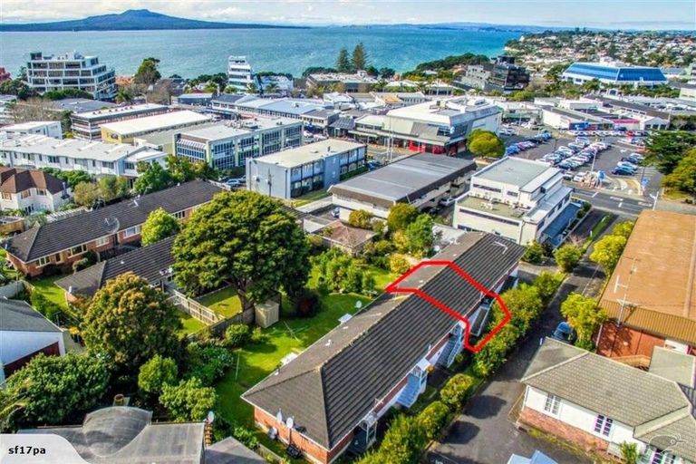 Photo of property in 2/17a Anzac Street, Takapuna, Auckland, 0622