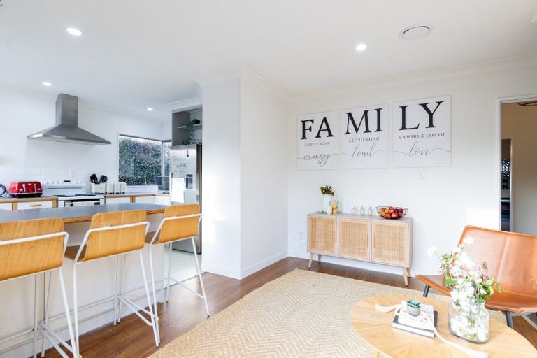 Photo of property in 69 Carlyle Street, Leamington, Cambridge, 3432