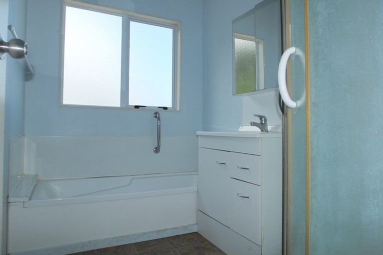 Photo of property in 11 Jenks Street, Foxton, 4814