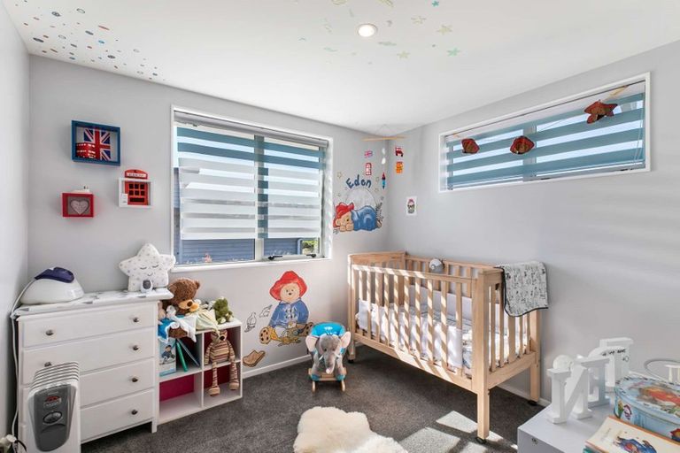 Photo of property in 24 Bayview Park Lane, Orewa, 0931