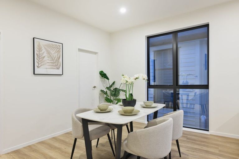 Photo of property in 95c Swanson Road, Henderson, Auckland, 0610