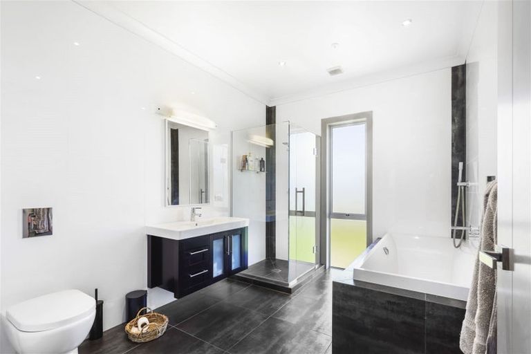 Photo of property in 759 Tuhikaramea Road, Ngahinapouri, Hamilton, 3290