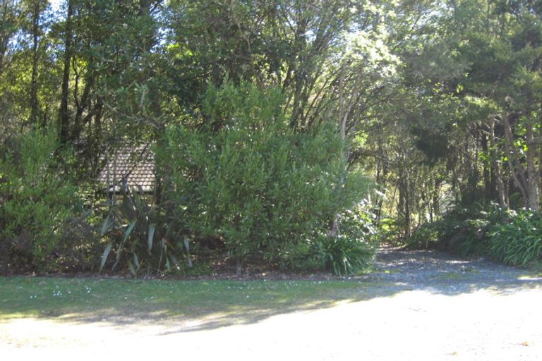 Photo of property in 1 Kaiuru Avenue, Pukawa Bay, Turangi, 3381