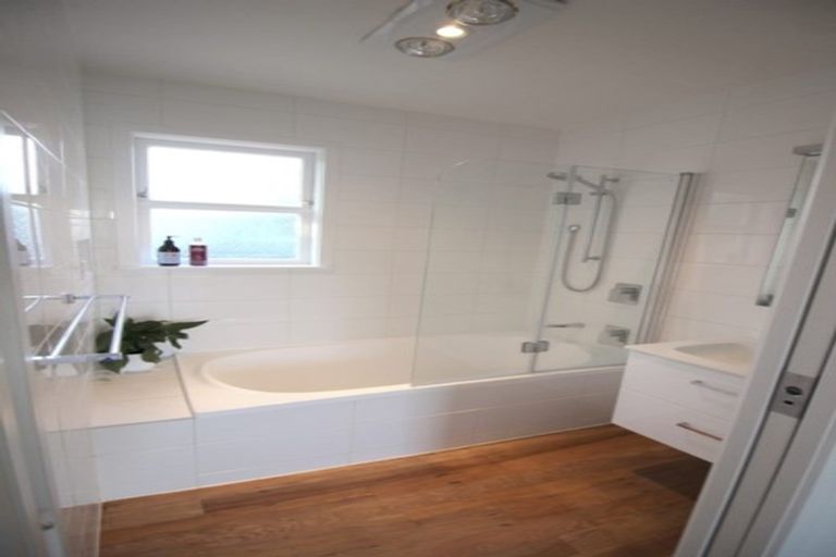 Photo of property in 1/154 Manuroa Road, Takanini, 2112