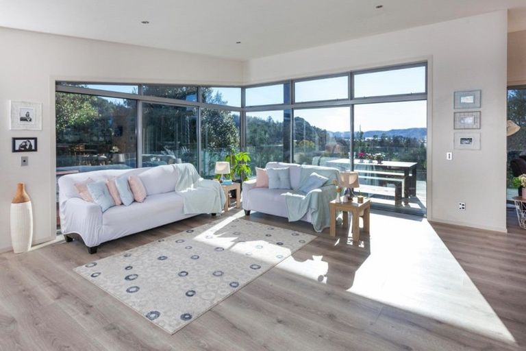 Photo of property in 125 Chevron Crescent, Whangamata, 3620