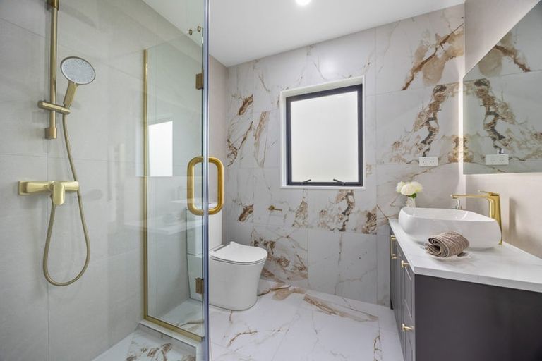 Photo of property in 35 Park Green Avenue, Rosehill, Papakura, 2113