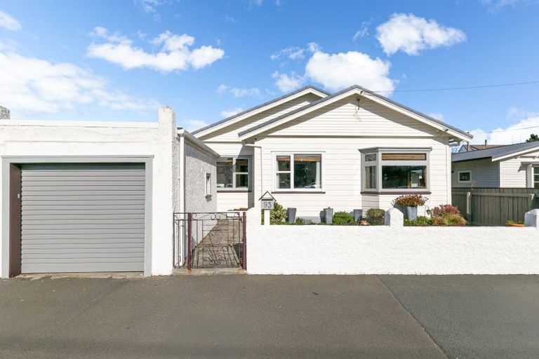 Photo of property in 93 Apu Crescent, Lyall Bay, Wellington, 6022