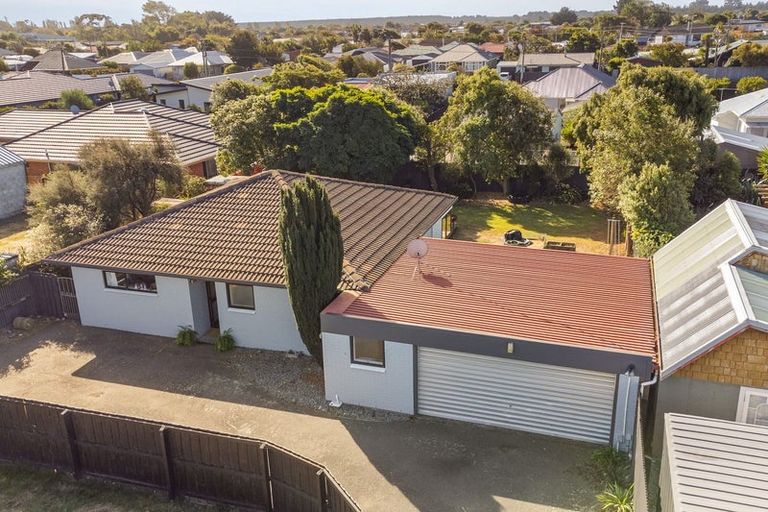 Photo of property in 1/54 Rookwood Avenue, New Brighton, Christchurch, 8083