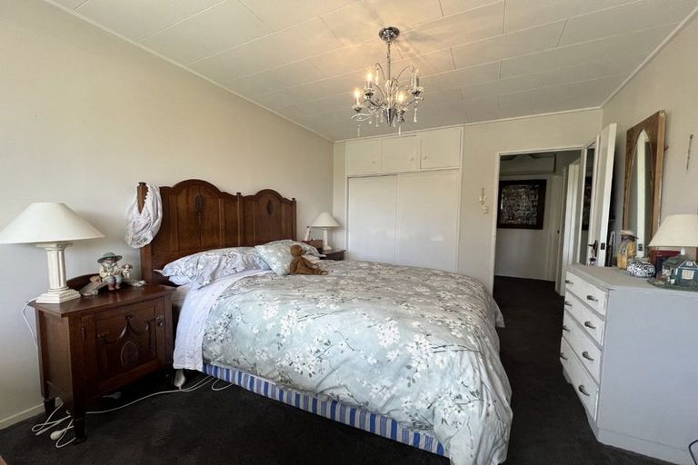 Photo of property in 2/17 Karen Lane, Beckenham, Christchurch, 8023