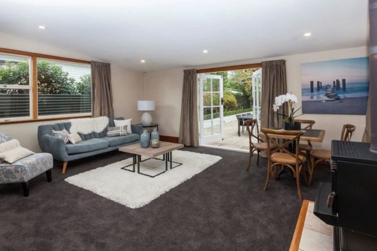 Photo of property in 244 Edgeware Road, Edgeware, Christchurch, 8013