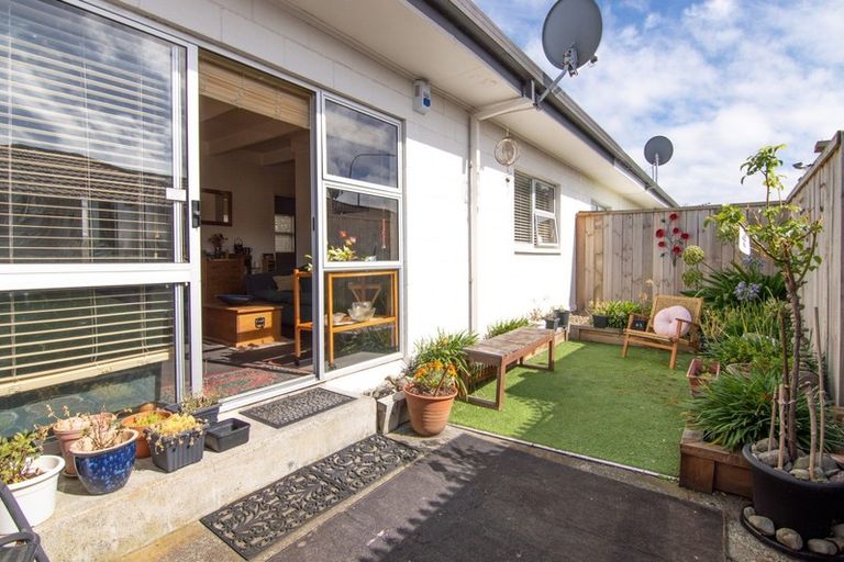 Photo of property in 2/626 Church Street, Terrace End, Palmerston North, 4410