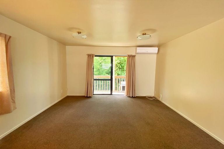 Photo of property in 27 Glendene Avenue, Glendene, Auckland, 0602