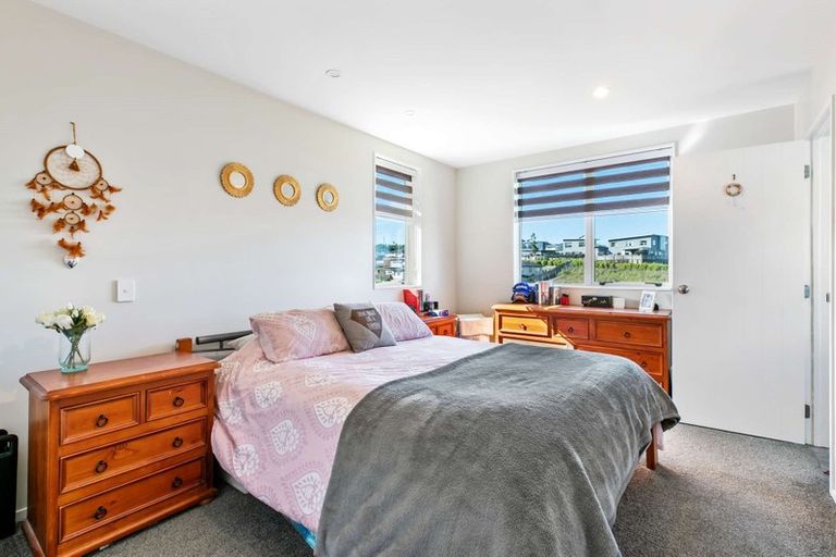 Photo of property in 24 Bayview Park Lane, Orewa, 0931