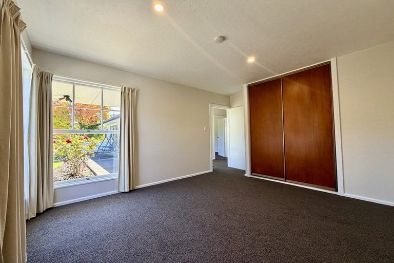 Photo of property in 17 Glenside Avenue, Ilam, Christchurch, 8041
