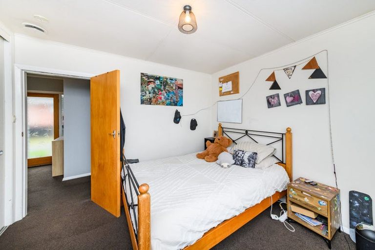 Photo of property in 22 Somerset Crescent, Highbury, Palmerston North, 4412