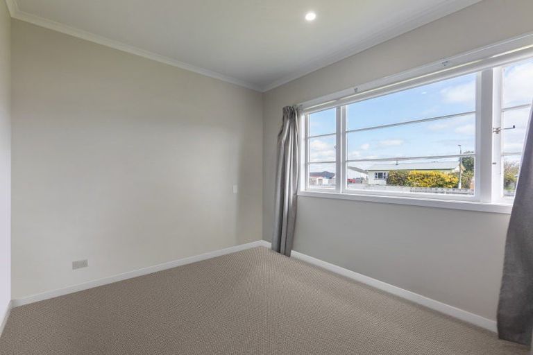 Photo of property in 69 Barraud Street, Dannevirke, 4930