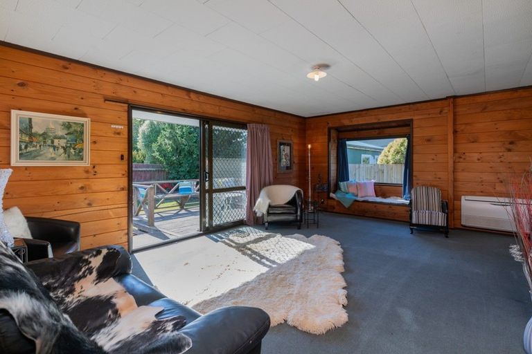 Photo of property in 2/13 Frederick Street, Waltham, Christchurch, 8011