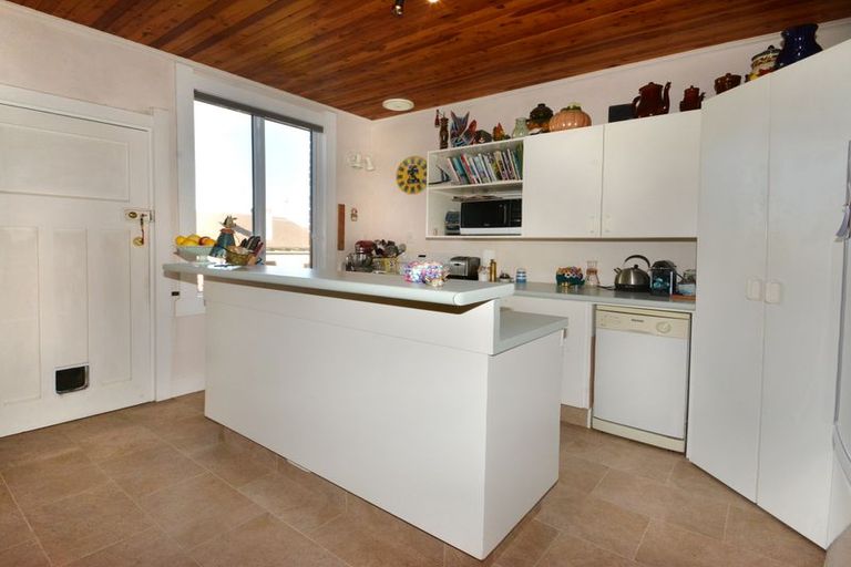 Photo of property in 19 Stone Street, Kenmure, Dunedin, 9011