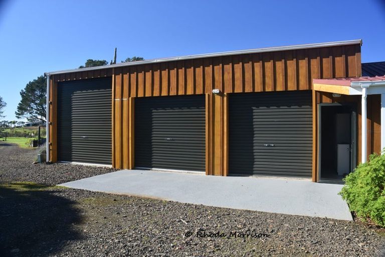 Photo of property in 986 Tinopai Road, Tinopai, Matakohe, 0593