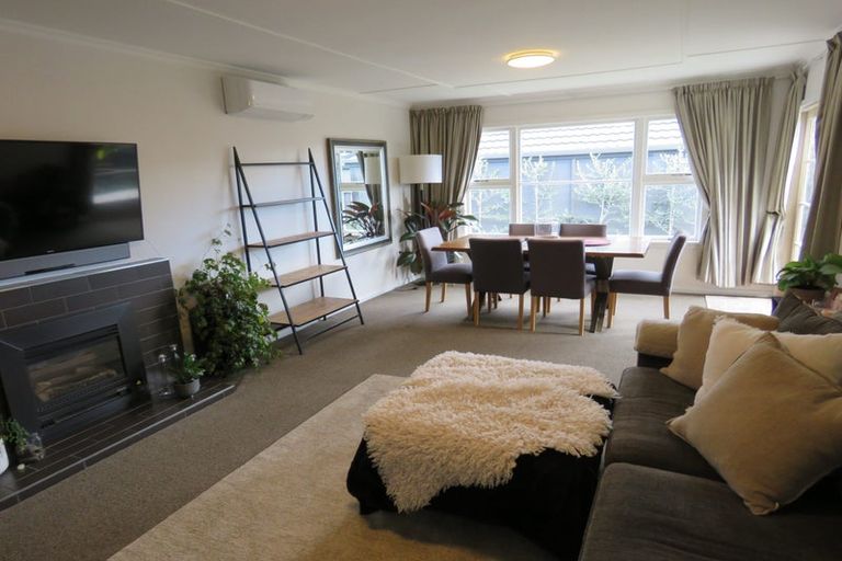 Photo of property in 1/17 Oakdale Street, Avonhead, Christchurch, 8042
