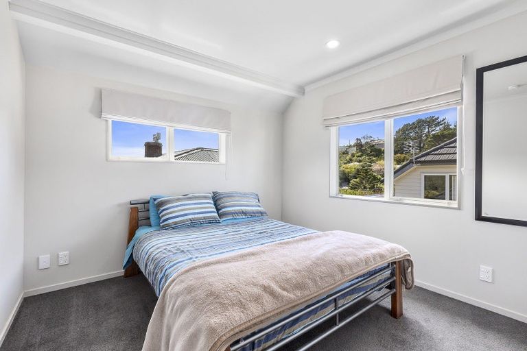 Photo of property in 7/16 Black Rock Road, Newlands, Wellington, 6037
