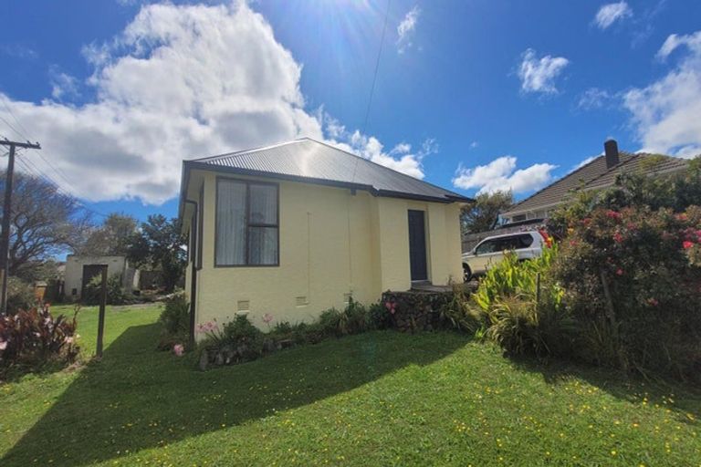 Photo of property in 65 Mckillop Street, Ranui, Porirua, 5024