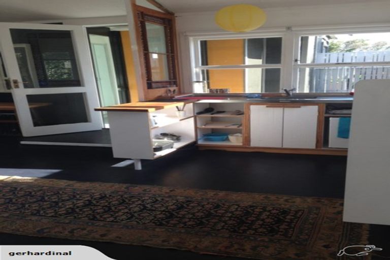 Photo of property in 3 Horomona Road, Paekakariki, 5034