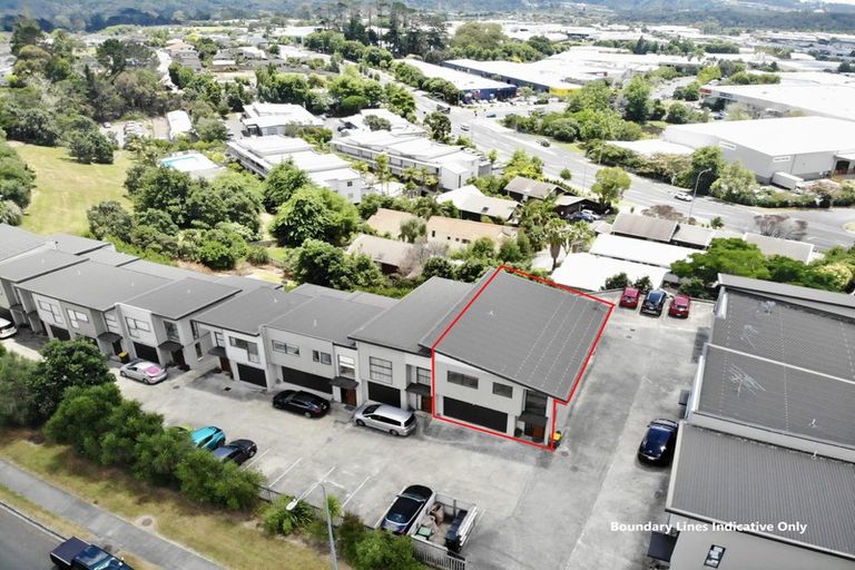 Photo of property in 9/12 Schnapper Rock Road, Schnapper Rock, Auckland, 0632