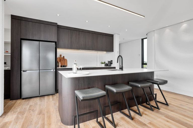 Photo of property in 2/1 City View Terrace, Birkenhead, Auckland, 0626