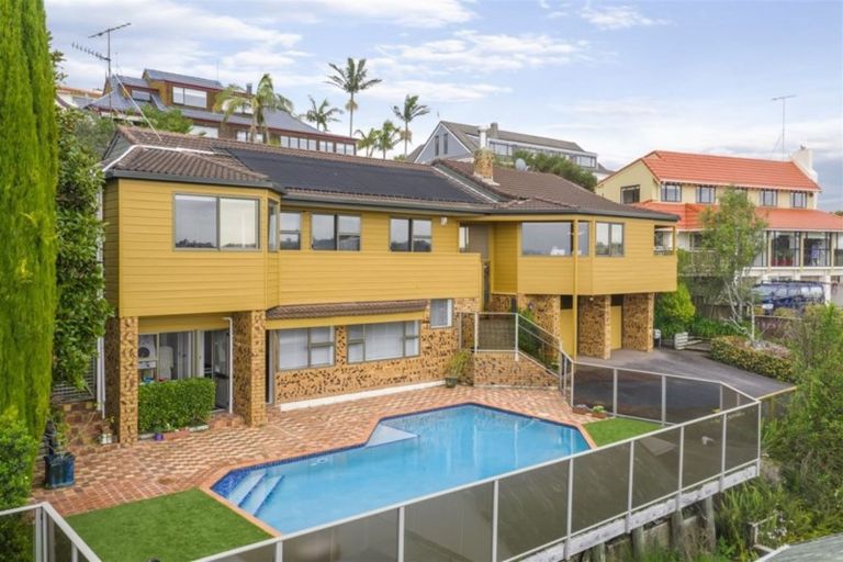 Photo of property in 16 Harper Street, Chatswood, Auckland, 0626