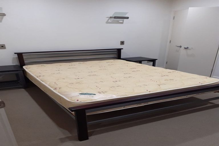 Photo of property in The Quay, 1/332b2 Lambton Quay, Wellington Central, Wellington, 6011