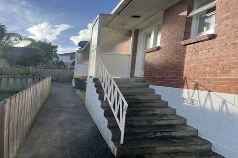 Photo of property in 3/3 Penzance Road, Mairangi Bay, Auckland, 0630