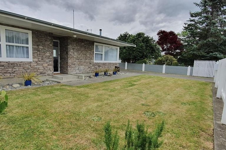 Photo of property in 817 Lawrence Street, Akina, Hastings, 4122